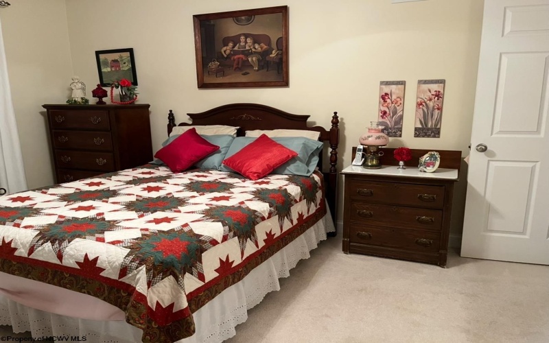 29 Par Lane, Maidsville, West Virginia 26541, 3 Bedrooms Bedrooms, 5 Rooms Rooms,2 BathroomsBathrooms,Single Family Attached,For Sale,Par,10162941