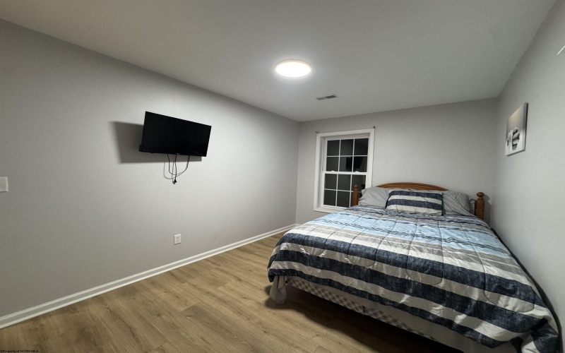 102 Northern Heights Drive, Clarksburg, West Virginia 26301-4644, 3 Bedrooms Bedrooms, 6 Rooms Rooms,2 BathroomsBathrooms,Single Family Attached,For Sale,Northern Heights,10162942