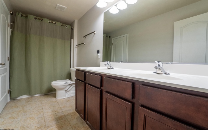 8 Summers Ridge Road, Morgantown, West Virginia 26508, 4 Bedrooms Bedrooms, 11 Rooms Rooms,3 BathroomsBathrooms,Single Family Detached,For Sale,Summers Ridge,10162938