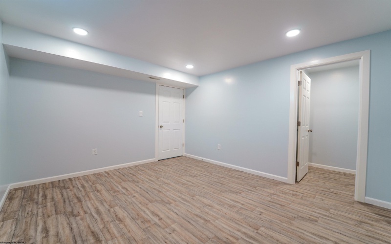 8 Summers Ridge Road, Morgantown, West Virginia 26508, 4 Bedrooms Bedrooms, 11 Rooms Rooms,3 BathroomsBathrooms,Single Family Detached,For Sale,Summers Ridge,10162938