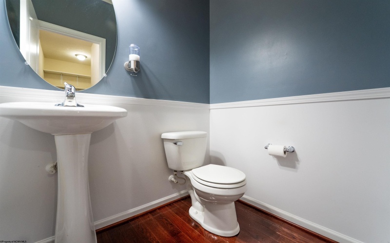 8 Summers Ridge Road, Morgantown, West Virginia 26508, 4 Bedrooms Bedrooms, 11 Rooms Rooms,3 BathroomsBathrooms,Single Family Detached,For Sale,Summers Ridge,10162938