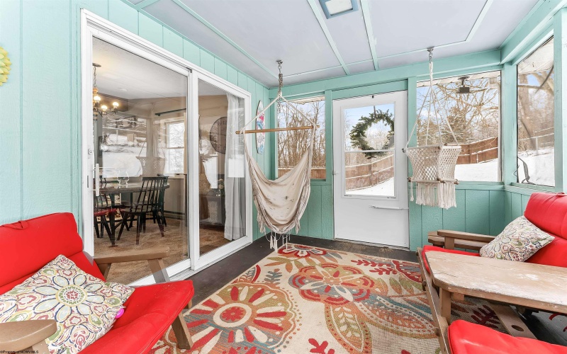 401 Shawnee Drive, Morgantown, West Virginia 26508, 3 Bedrooms Bedrooms, 8 Rooms Rooms,1 BathroomBathrooms,Single Family Detached,For Sale,Shawnee,10162960