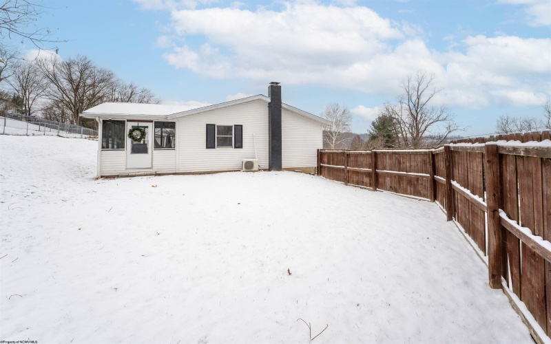 401 Shawnee Drive, Morgantown, West Virginia 26508, 3 Bedrooms Bedrooms, 8 Rooms Rooms,1 BathroomBathrooms,Single Family Detached,For Sale,Shawnee,10162960