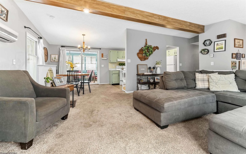 401 Shawnee Drive, Morgantown, West Virginia 26508, 3 Bedrooms Bedrooms, 8 Rooms Rooms,1 BathroomBathrooms,Single Family Detached,For Sale,Shawnee,10162960