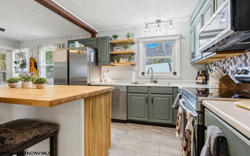 408 Parkway Avenue, Anmoore, West Virginia 26323, 2 Bedrooms Bedrooms, 5 Rooms Rooms,1 BathroomBathrooms,Single Family Detached,For Sale,Parkway,10162957 408 Parkway Avenue, Anmoore, West Virginia 26323, 2 Bedrooms Bedrooms, 5 Rooms Rooms,1 BathroomBathrooms,Single Family Detached,For Sale,Parkway,10162957