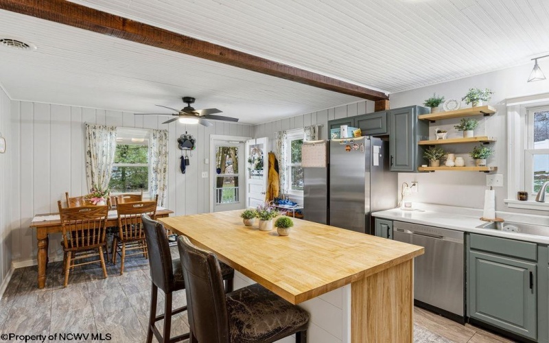 408 Parkway Avenue, Anmoore, West Virginia 26323, 2 Bedrooms Bedrooms, 5 Rooms Rooms,1 BathroomBathrooms,Single Family Detached,For Sale,Parkway,10162957 408 Parkway Avenue, Anmoore, West Virginia 26323, 2 Bedrooms Bedrooms, 5 Rooms Rooms,1 BathroomBathrooms,Single Family Detached,For Sale,Parkway,10162957