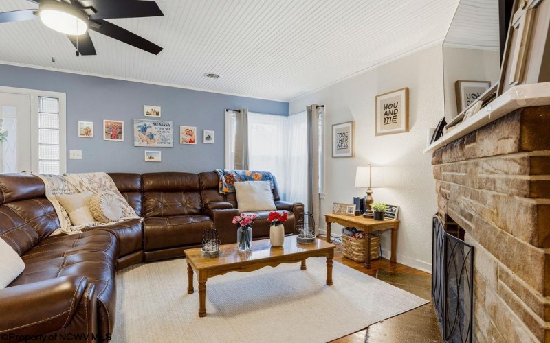 408 Parkway Avenue, Anmoore, West Virginia 26323, 2 Bedrooms Bedrooms, 5 Rooms Rooms,1 BathroomBathrooms,Single Family Detached,For Sale,Parkway,10162957 408 Parkway Avenue, Anmoore, West Virginia 26323, 2 Bedrooms Bedrooms, 5 Rooms Rooms,1 BathroomBathrooms,Single Family Detached,For Sale,Parkway,10162957