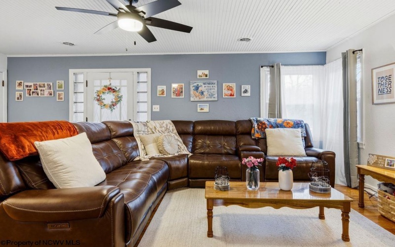 408 Parkway Avenue, Anmoore, West Virginia 26323, 2 Bedrooms Bedrooms, 5 Rooms Rooms,1 BathroomBathrooms,Single Family Detached,For Sale,Parkway,10162957 408 Parkway Avenue, Anmoore, West Virginia 26323, 2 Bedrooms Bedrooms, 5 Rooms Rooms,1 BathroomBathrooms,Single Family Detached,For Sale,Parkway,10162957