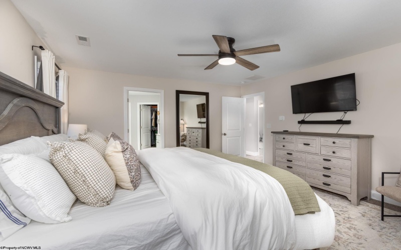 126 Landing Drive, Morgantown, West Virginia 26508, 4 Bedrooms Bedrooms, 7 Rooms Rooms,2 BathroomsBathrooms,Single Family Detached,For Sale,Landing,10162947