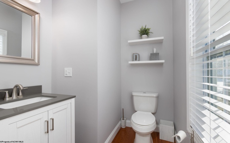 126 Landing Drive, Morgantown, West Virginia 26508, 4 Bedrooms Bedrooms, 7 Rooms Rooms,2 BathroomsBathrooms,Single Family Detached,For Sale,Landing,10162947