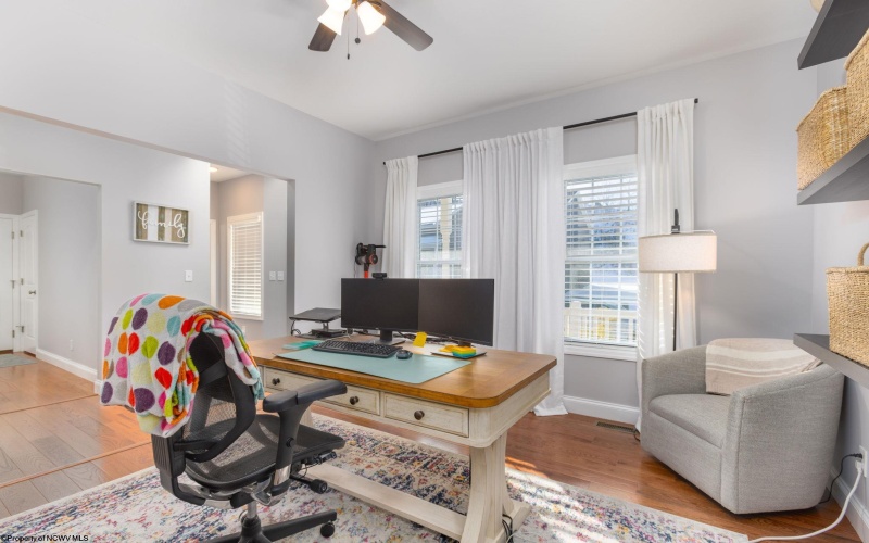 126 Landing Drive, Morgantown, West Virginia 26508, 4 Bedrooms Bedrooms, 7 Rooms Rooms,2 BathroomsBathrooms,Single Family Detached,For Sale,Landing,10162947