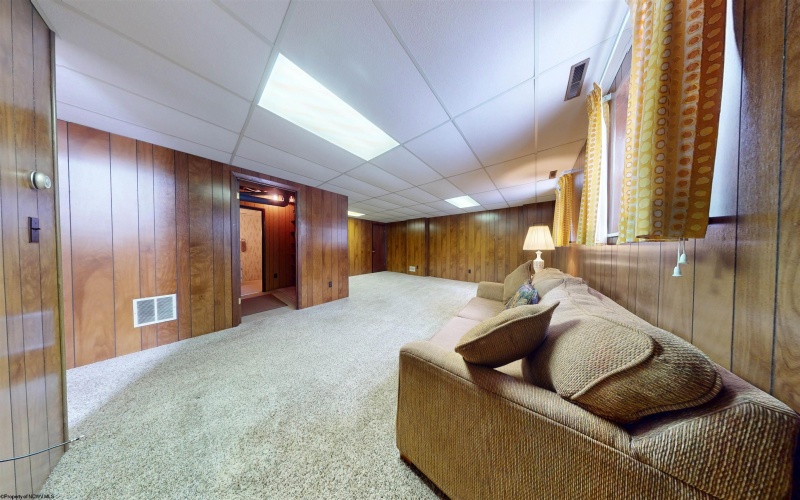 1608 Michael Lane, Fairmont, West Virginia 26554-0000, 4 Bedrooms Bedrooms, 12 Rooms Rooms,2 BathroomsBathrooms,Single Family Detached,For Sale,Michael,10162948