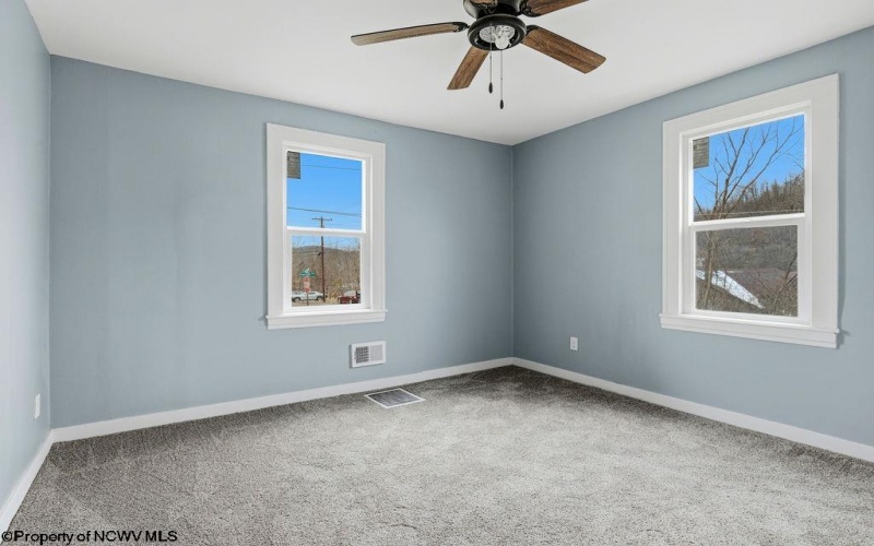 1201 25th Street, Clarksburg, West Virginia 26301, 2 Bedrooms Bedrooms, 4 Rooms Rooms,1 BathroomBathrooms,Single Family Detached,For Sale,25th,10162951