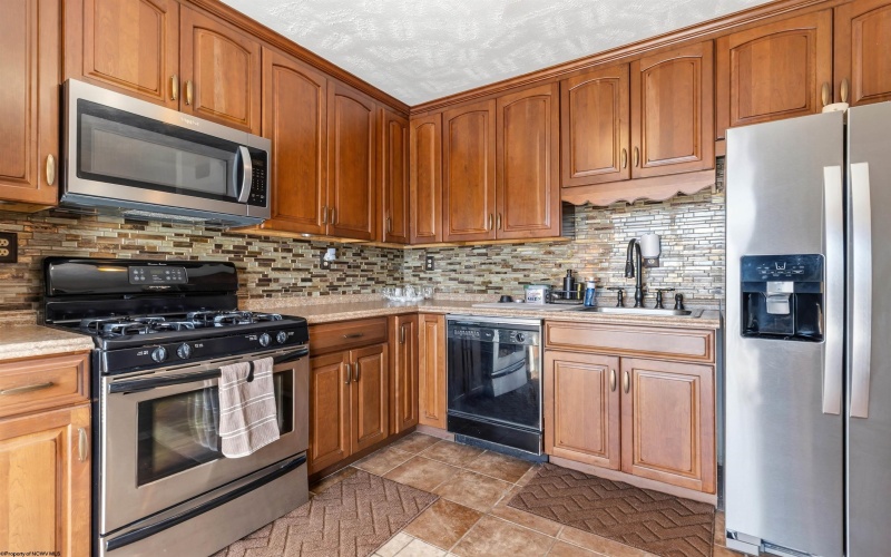 219 Mockingbird Lane, Fairmont, West Virginia 26554, 3 Bedrooms Bedrooms, 7 Rooms Rooms,2 BathroomsBathrooms,Single Family Detached,For Sale,Mockingbird,10162952 219 Mockingbird Lane, Fairmont, West Virginia 26554, 3 Bedrooms Bedrooms, 7 Rooms Rooms,2 BathroomsBathrooms,Single Family Detached,For Sale,Mockingbird,10162952