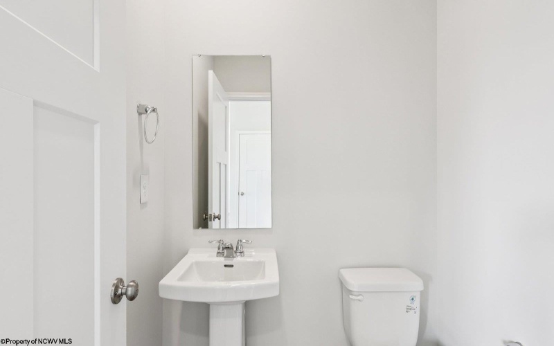 326 Dye Lane, Morgantown, West Virginia 26501, 4 Bedrooms Bedrooms, 8 Rooms Rooms,2 BathroomsBathrooms,Single Family Detached,For Sale,Dye,10162953 326 Dye Lane, Morgantown, West Virginia 26501, 4 Bedrooms Bedrooms, 8 Rooms Rooms,2 BathroomsBathrooms,Single Family Detached,For Sale,Dye,10162953