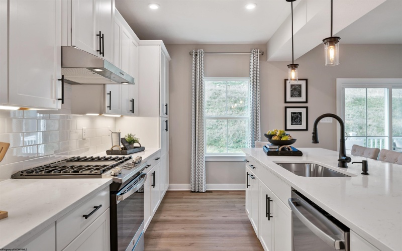 105 Tuscan Drive, Morgantown, West Virginia 26508, 4 Bedrooms Bedrooms, 9 Rooms Rooms,3 BathroomsBathrooms,Single Family Detached,For Sale,Tuscan,10162955