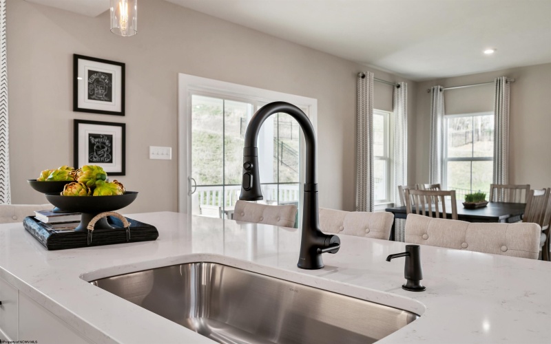 105 Tuscan Drive, Morgantown, West Virginia 26508, 4 Bedrooms Bedrooms, 9 Rooms Rooms,3 BathroomsBathrooms,Single Family Detached,For Sale,Tuscan,10162955