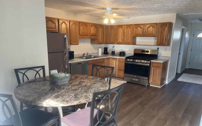 619 Fall Avenue, Weston, West Virginia 26452, 2 Bedrooms Bedrooms, 4 Rooms Rooms,1 BathroomBathrooms,Single Family Detached,For Sale,Fall,10162956