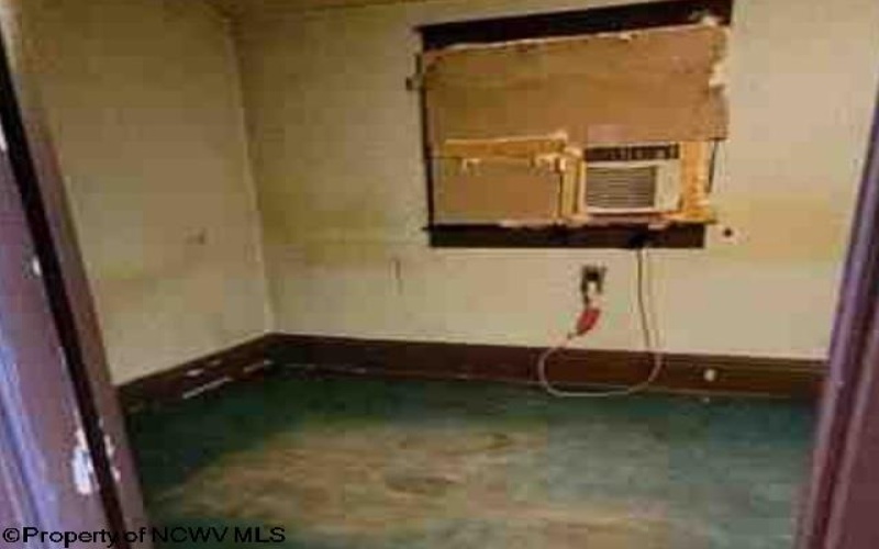 848 NEVILLE Street, Follansbee, West Virginia 26037, 3 Bedrooms Bedrooms, 7 Rooms Rooms,1 BathroomBathrooms,Single Family Detached,For Sale,NEVILLE,10162977