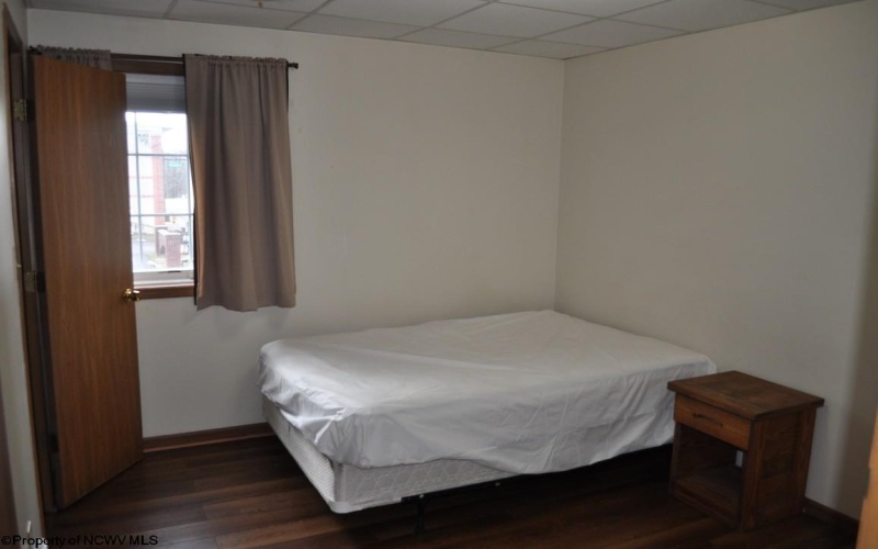 274 Spruce Street, Morgantown, West Virginia 26505, 1 Bedroom Bedrooms, 4 Rooms Rooms,1 BathroomBathrooms,Residential Rentals,For Rent,Spruce,10162970