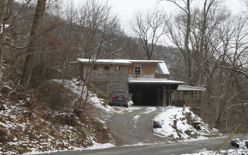 770 Elk River Road, Webster Springs, West Virginia 26288, 3 Bedrooms Bedrooms, 8 Rooms Rooms,1 BathroomBathrooms,Single Family Detached,For Sale,Elk River,10162976