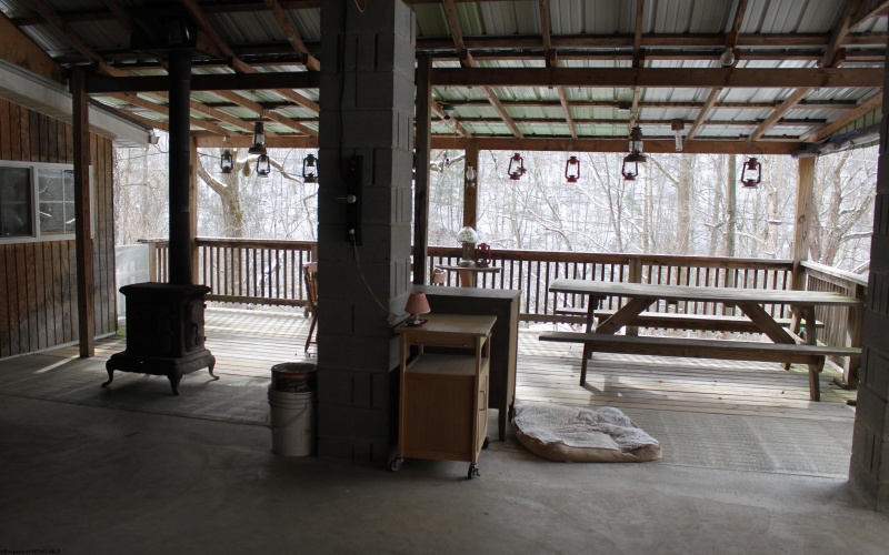 770 Elk River Road, Webster Springs, West Virginia 26288, 3 Bedrooms Bedrooms, 8 Rooms Rooms,1 BathroomBathrooms,Single Family Detached,For Sale,Elk River,10162976