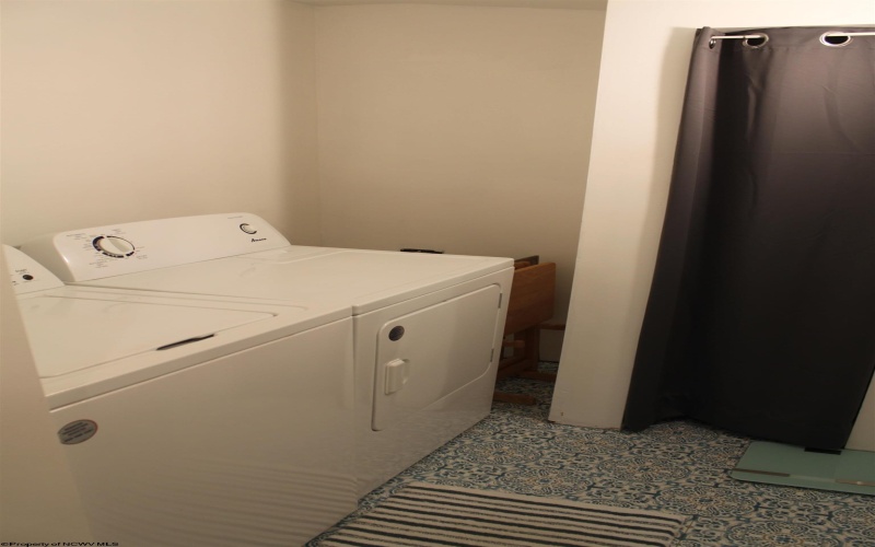 770 Elk River Road, Webster Springs, West Virginia 26288, 3 Bedrooms Bedrooms, 8 Rooms Rooms,1 BathroomBathrooms,Single Family Detached,For Sale,Elk River,10162976