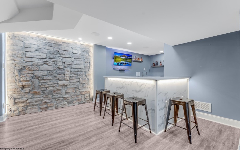 460 Broadway Avenue, Star City, West Virginia 26505, 3 Bedrooms Bedrooms, 5 Rooms Rooms,2 BathroomsBathrooms,Single Family Detached,For Sale,Broadway,10162973