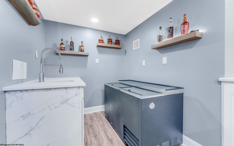 460 Broadway Avenue, Star City, West Virginia 26505, 3 Bedrooms Bedrooms, 5 Rooms Rooms,2 BathroomsBathrooms,Single Family Detached,For Sale,Broadway,10162973