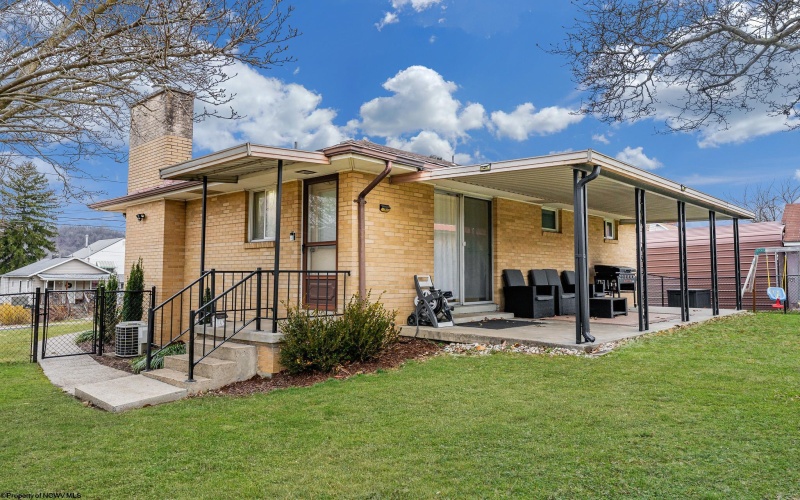 460 Broadway Avenue, Star City, West Virginia 26505, 3 Bedrooms Bedrooms, 5 Rooms Rooms,2 BathroomsBathrooms,Single Family Detached,For Sale,Broadway,10162973