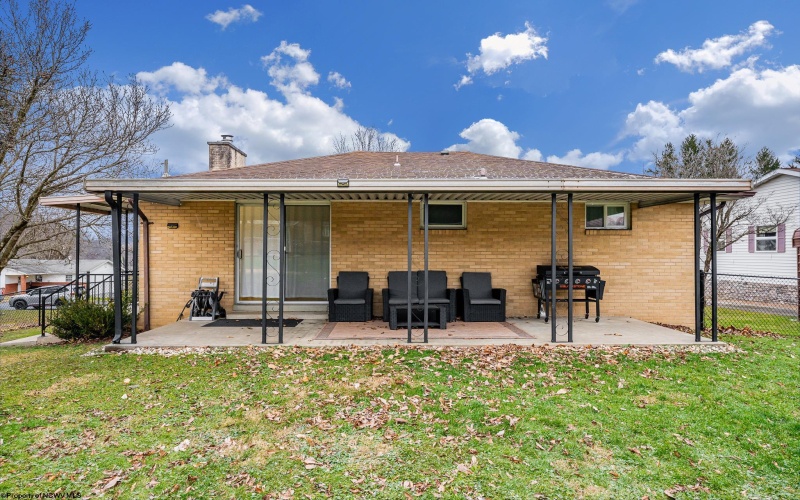 460 Broadway Avenue, Star City, West Virginia 26505, 3 Bedrooms Bedrooms, 5 Rooms Rooms,2 BathroomsBathrooms,Single Family Detached,For Sale,Broadway,10162973