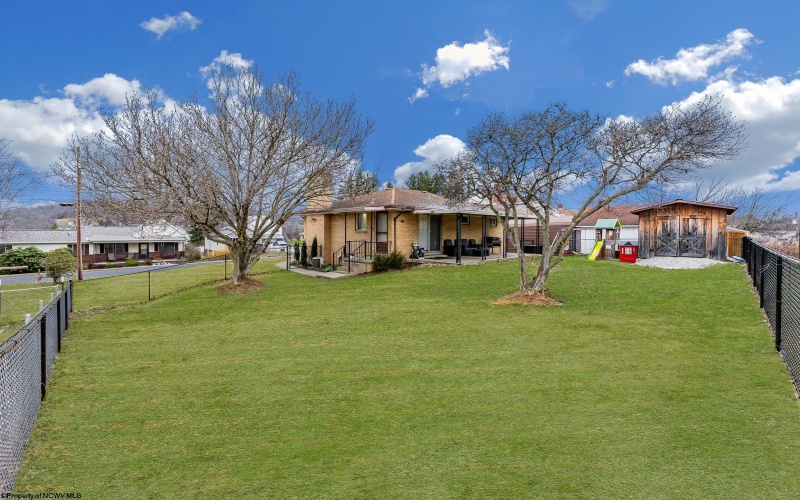 460 Broadway Avenue, Star City, West Virginia 26505, 3 Bedrooms Bedrooms, 5 Rooms Rooms,2 BathroomsBathrooms,Single Family Detached,For Sale,Broadway,10162973