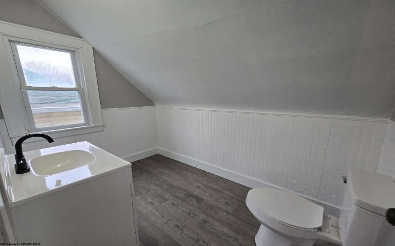 126 Anderson Street, Clarksburg, West Virginia 26301, 3 Bedrooms Bedrooms, 6 Rooms Rooms,1 BathroomBathrooms,Single Family Detached,For Sale,Anderson,10162968