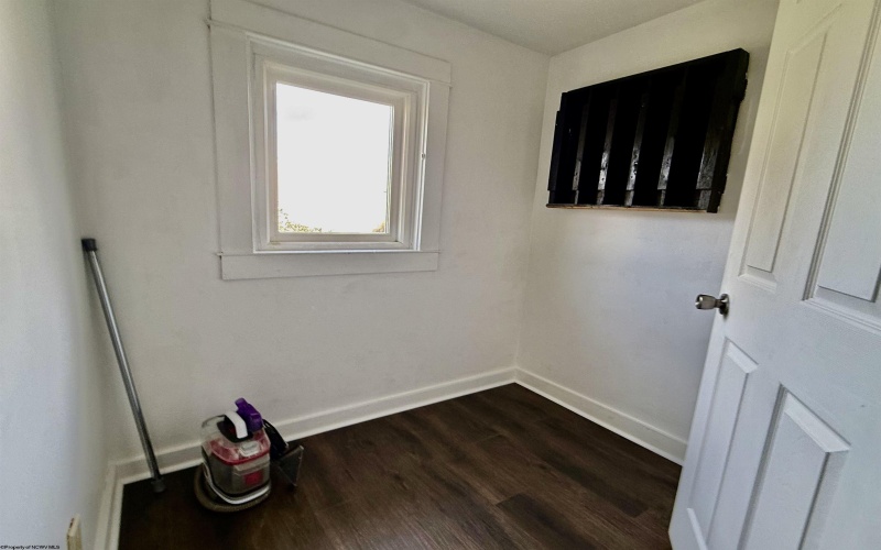 400 Highland Avenue, Fairmont, West Virginia 26554, 2 Bedrooms Bedrooms, 6 Rooms Rooms,1 BathroomBathrooms,Single Family Detached,For Sale,Highland,10162978