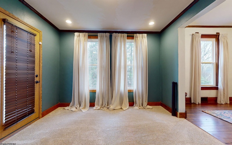 518 Worthington Drive, Bridgeport, West Virginia 26330, 4 Bedrooms Bedrooms, 9 Rooms Rooms,2 BathroomsBathrooms,Single Family Detached,For Sale,Worthington,10162993