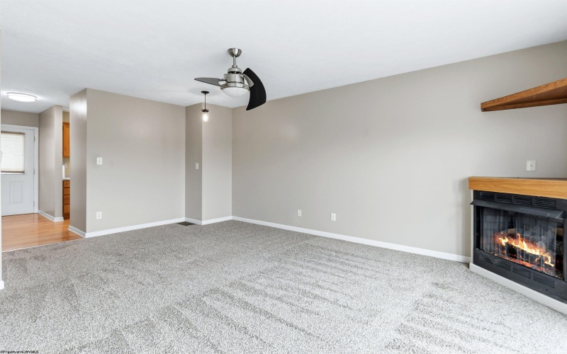 103 Pierpont Heights, Morgantown, West Virginia 26508, 2 Bedrooms Bedrooms, 4 Rooms Rooms,2 BathroomsBathrooms,Residential Rentals,For Rent,Pierpont,10162989