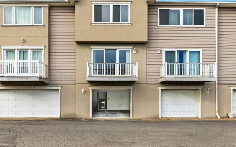 103 Pierpont Heights, Morgantown, West Virginia 26508, 2 Bedrooms Bedrooms, 4 Rooms Rooms,2 BathroomsBathrooms,Residential Rentals,For Rent,Pierpont,10162989