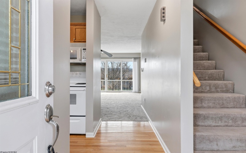 103 Pierpont Heights, Morgantown, West Virginia 26508, 2 Bedrooms Bedrooms, 4 Rooms Rooms,2 BathroomsBathrooms,Residential Rentals,For Rent,Pierpont,10162989