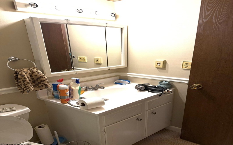 152 Spruce Street, Parsons, West Virginia 26287, 2 Bedrooms Bedrooms, 5 Rooms Rooms,1 BathroomBathrooms,Single Family Detached,For Sale,Spruce,10162988