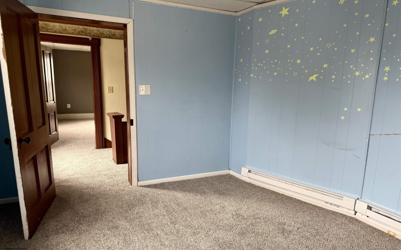 325 Morgantown Street, Kingwood, West Virginia 26537, 4 Bedrooms Bedrooms, 10 Rooms Rooms,1 BathroomBathrooms,Single Family Detached,For Sale,Morgantown,10162984