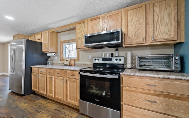 3368 Owl Creek Road, Morgantown, West Virginia 26508, 3 Bedrooms Bedrooms, 6 Rooms Rooms,2 BathroomsBathrooms,Single Family Detached,For Sale,Owl Creek,10162980