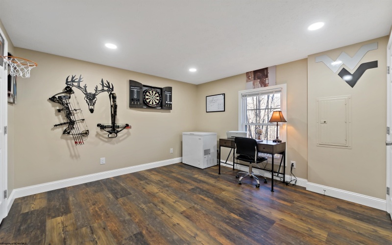 3368 Owl Creek Road, Morgantown, West Virginia 26508, 3 Bedrooms Bedrooms, 6 Rooms Rooms,2 BathroomsBathrooms,Single Family Detached,For Sale,Owl Creek,10162980