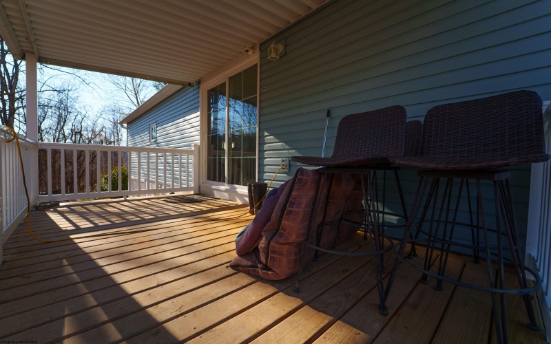 3368 Owl Creek Road, Morgantown, West Virginia 26508, 3 Bedrooms Bedrooms, 6 Rooms Rooms,2 BathroomsBathrooms,Single Family Detached,For Sale,Owl Creek,10162980