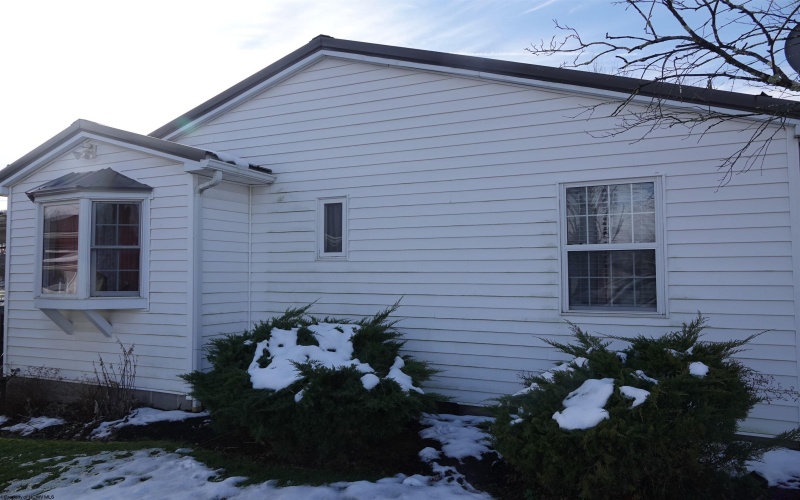 22 Marion Street, Buckhannon, West Virginia 26201-9998, 3 Bedrooms Bedrooms, 7 Rooms Rooms,2 BathroomsBathrooms,Single Family Detached,For Sale,Marion,10162981