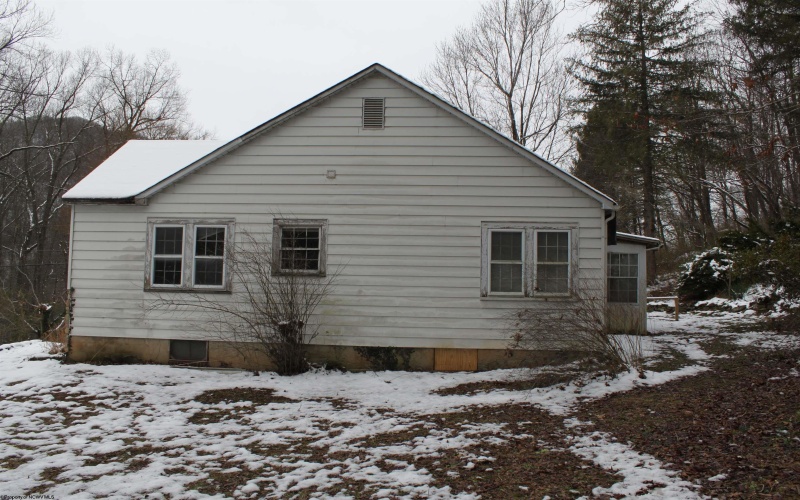 1349 Point Mountain Road, Webster Springs, West Virginia 26288, 3 Bedrooms Bedrooms, 9 Rooms Rooms,2 BathroomsBathrooms,Single Family Detached,For Sale,Point Mountain,10162995