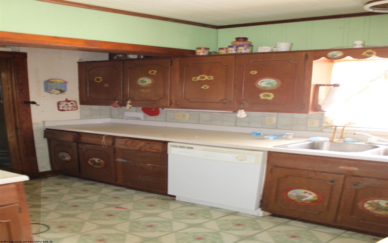 1349 Point Mountain Road, Webster Springs, West Virginia 26288, 3 Bedrooms Bedrooms, 9 Rooms Rooms,2 BathroomsBathrooms,Single Family Detached,For Sale,Point Mountain,10162995