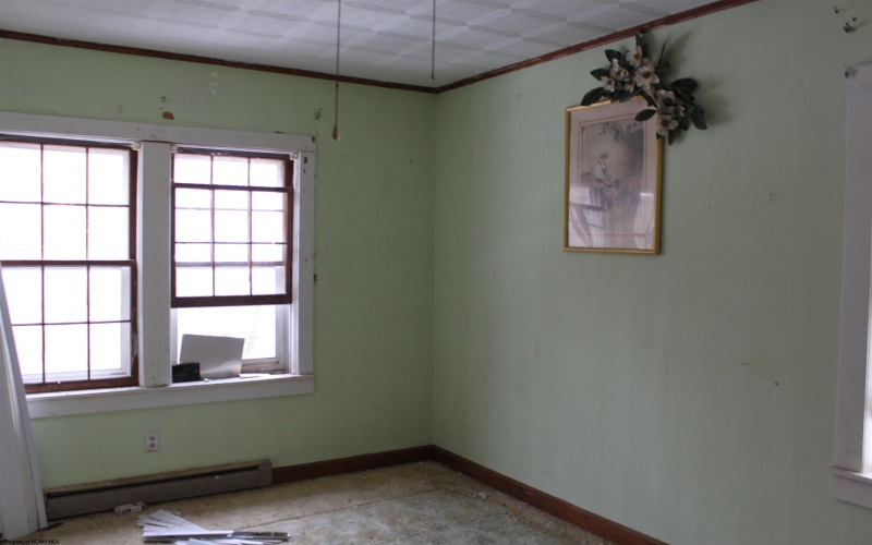 1349 Point Mountain Road, Webster Springs, West Virginia 26288, 3 Bedrooms Bedrooms, 9 Rooms Rooms,2 BathroomsBathrooms,Single Family Detached,For Sale,Point Mountain,10162995