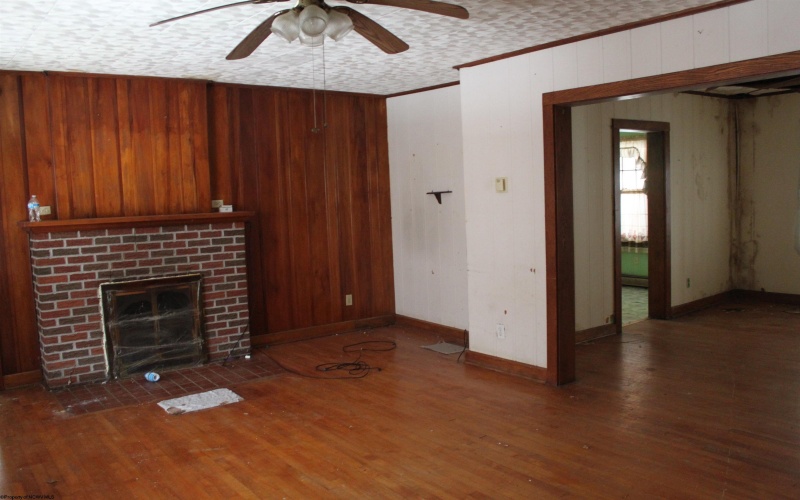 1349 Point Mountain Road, Webster Springs, West Virginia 26288, 3 Bedrooms Bedrooms, 9 Rooms Rooms,2 BathroomsBathrooms,Single Family Detached,For Sale,Point Mountain,10162995