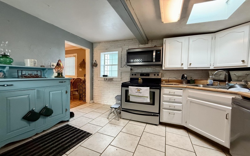 702 Gaston Avenue, Fairmont, West Virginia 26554, 3 Bedrooms Bedrooms, 6 Rooms Rooms,2 BathroomsBathrooms,Single Family Detached,For Sale,Gaston,10162996 702 Gaston Avenue, Fairmont, West Virginia 26554, 3 Bedrooms Bedrooms, 6 Rooms Rooms,2 BathroomsBathrooms,Single Family Detached,For Sale,Gaston,10162996