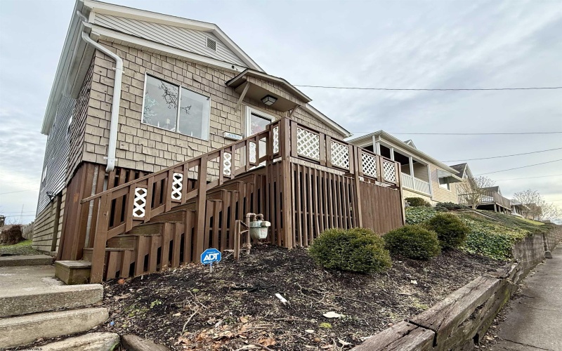 702 Gaston Avenue, Fairmont, West Virginia 26554, 3 Bedrooms Bedrooms, 6 Rooms Rooms,2 BathroomsBathrooms,Single Family Detached,For Sale,Gaston,10162996 702 Gaston Avenue, Fairmont, West Virginia 26554, 3 Bedrooms Bedrooms, 6 Rooms Rooms,2 BathroomsBathrooms,Single Family Detached,For Sale,Gaston,10162996